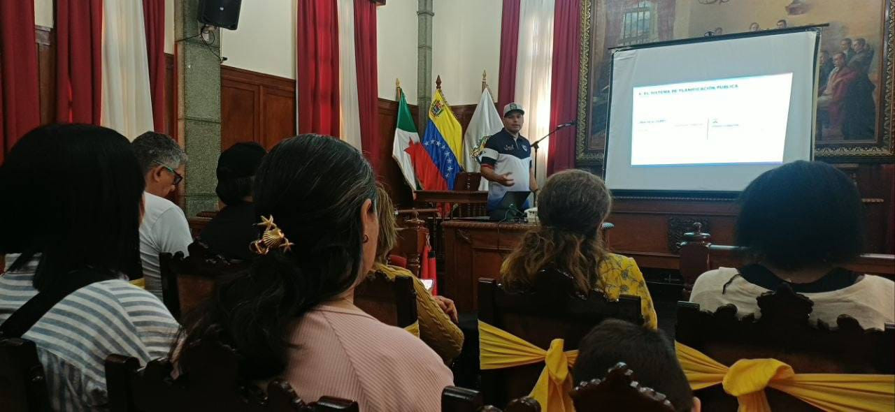 Diario Frontera, Frontera Digital,  Regionales, ,El Consejo Local de Planificación Pública del municipio Libertador comenzó este sábado la jornada de inducción para parlamentarios de diversas comunas,Inicia actualización de vocerías del CLPP en el municipio Libertador para el periodo 2026-2028