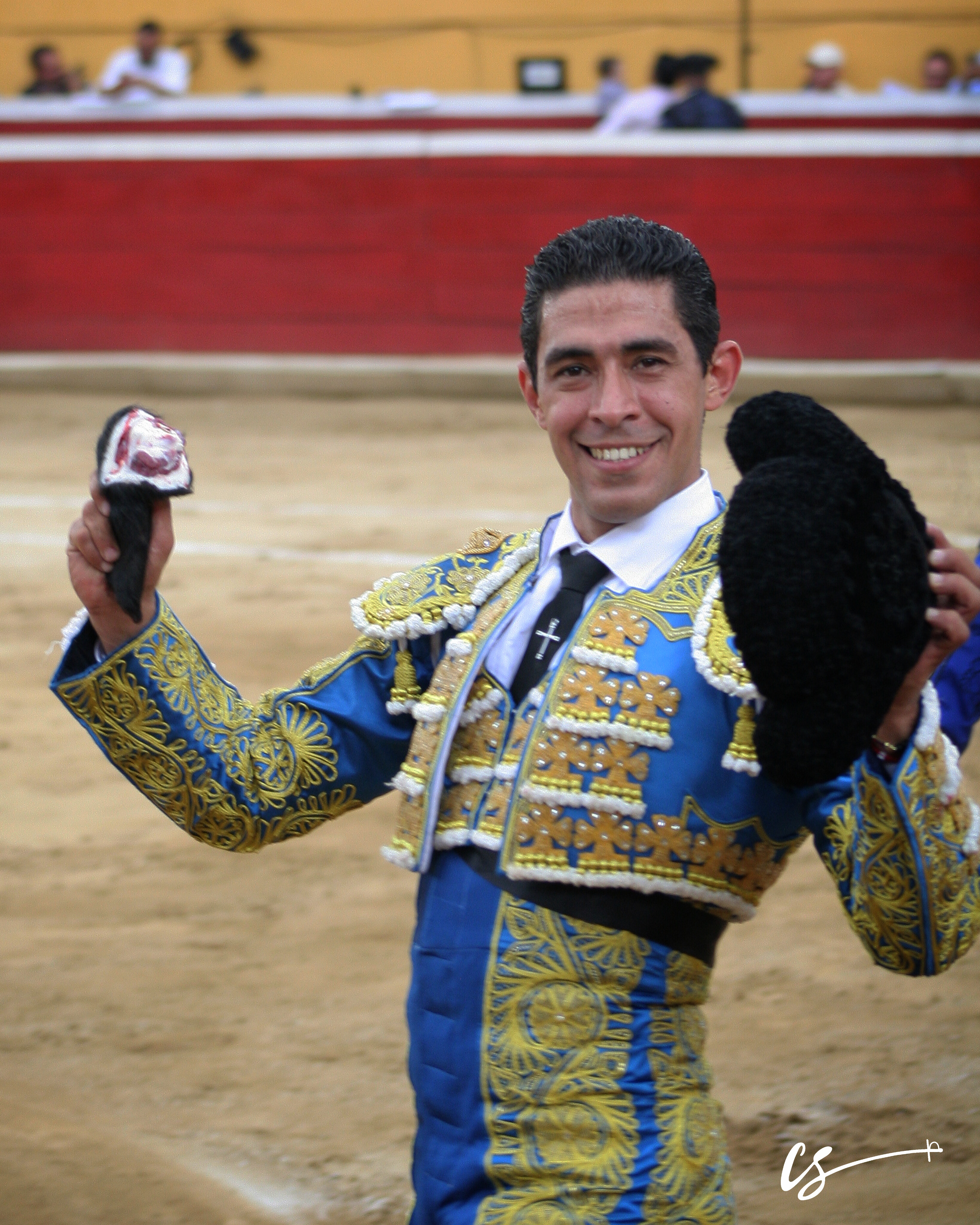 Diario Frontera, Frontera Digital,  Entretenimiento, ,Manolo Muñoz cambia el triunfo de la tarde por el fallo con la espada
