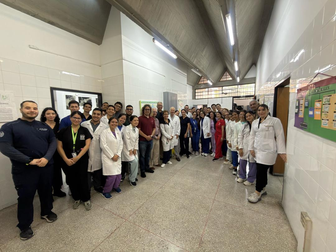 Diario Frontera, Frontera Digital,  Regionales, ,El Dr. Gerardo Moreno recorrió la escuela de Medicina de la ULA. Foto: Prensa GM,Exdecano Gerardo Moreno alertó sobre crisis estructural 
y socioeconómica en la facultad de Medicina de la ULA