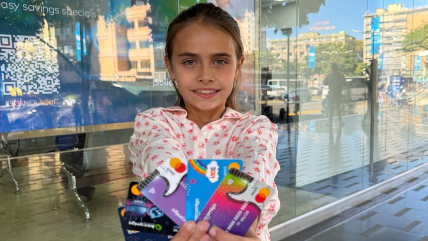 Diario Frontera, Frontera Digital,  Nacionales, ,Diseñada para niños y adolescentes cedulados entre 9 y 17 años, esta tarjeta con tecnología Contactless (sin contacto) les permite dar sus primeros pasos en el manejo del dinero de forma fácil, segura y divertida,Bancamiga regala primera experiencia financiera en el regreso a clases