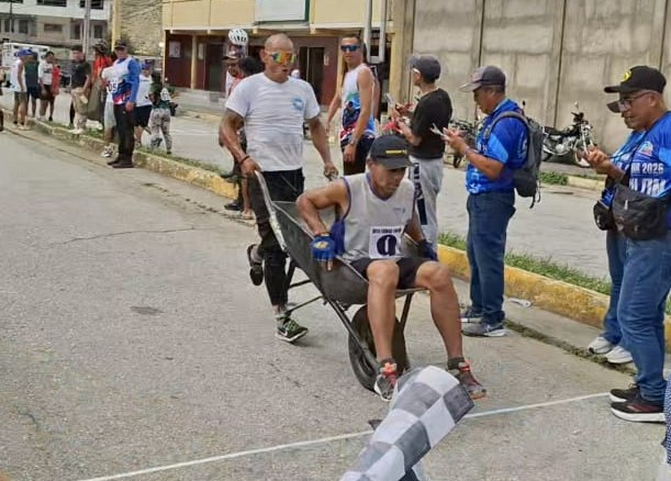 Diario Frontera, Frontera Digital,  Deportes, Mocoties, ,El director de deportes de la Alcaldía de Tovar, Ángel Contreras, destacó el carácter integral del evento es una actividad muy bonita, tradicional tovareña, que combina cinco deportes federados y cinco tradicionales,El IX Reto Ciudad de Tovar desafió cuerpo y mente 
en una jornada de adrenalina y orgullo local