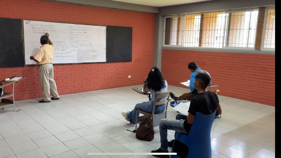 Diario Frontera, Frontera Digital,  Nacionales, ,Aproximadamente 27 instituciones universitarias de todo el país comenzaron a contactar a los estudiantes para solicitar los recaudos necesarios para su inscripción y puedan incorporarse a sus actividade,Universidades asignan cupos a más de mil bachilleres 
con promedio superior a 19 puntos