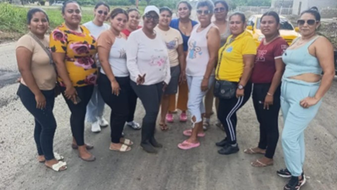 https://fronteradigital.com.ve/Habitantes de Parque Chama II agradecieron a la 
alcaldía Alberto Adriani por plan de asfaltado