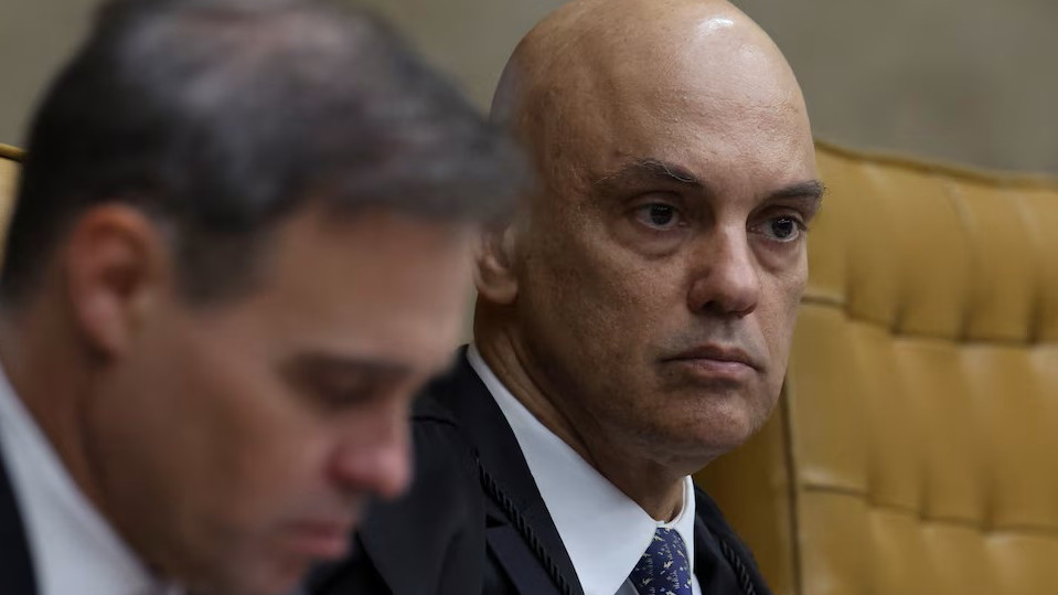 https://fronteradigital.com.ve/Crisis en la Corte Suprema de Brasil: Alexandre de Moraes denunció 
por abuso de autoridad al magistrado que investiga el caso Banco Master