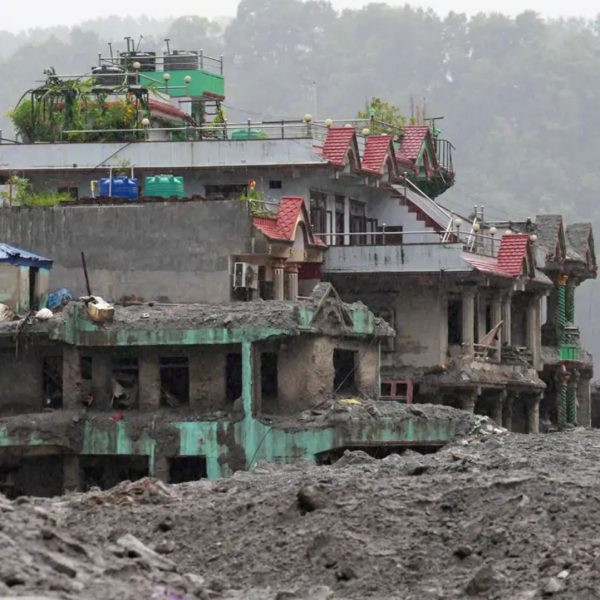 Frontera Digital,  Internacionales,  Nepal mantiene la búsqueda de desaparecidos tras hallar nuevos supervivientes 11 días después de la riada
