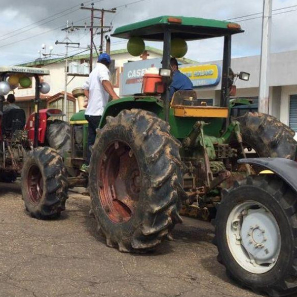 Frontera Digital,  Nacionales,  Tractorazo realizan productores de arroz en Guárico y Portuguesa en protesta contra importaciones