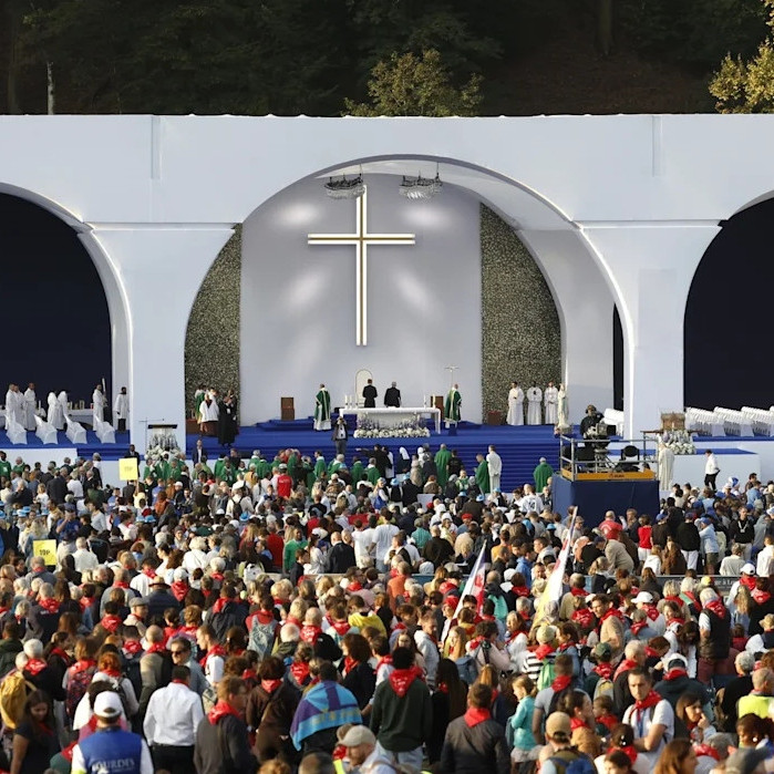 Frontera Digital,  Internacionales,  Más de 150 mil fieles asisten a la misa del papa León XIV en el santuario mariano de Lourdes