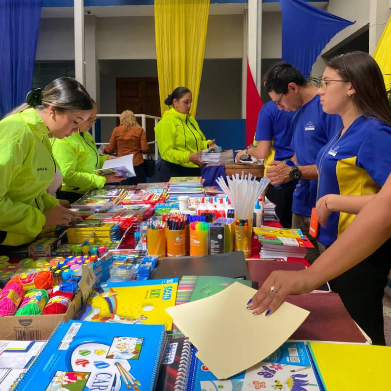 Frontera Digital,  Regionales,  Alcaldía de Libertador activa Feria Escolar con útiles y uniformes a precios accesibles