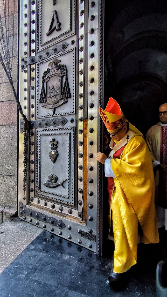 Diario Frontera, Frontera Digital,  Regionales, ,El Jubileo de la Esperanza, convocado por el Papá Francisco con ocasión de celebrarse el 2025 aniversario del nacimiento de Jesucristo, reunió en la Arquidiócesis de Mérida, un sin fin de actividades de reflexión, crecimiento y acción bajo el lema " Peregrinos de la Esperanza",Cerrada la Puerta Santa de la Esperanza en la Arquidiócesis de Mérida