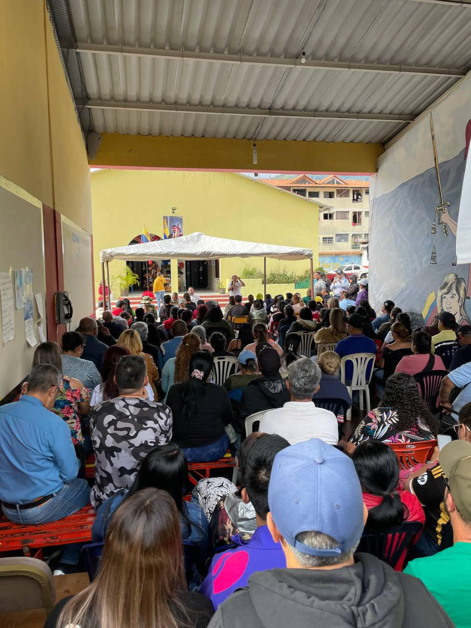 Diario Frontera, Frontera Digital,  Politica, ,Durante la actividad el alcalde Nelson Álvarez destacó que, siguiendo las orientaciones del presidente Nicolás Maduro, se avanza en una agenda con el poder originario, los movimientos sociales y los procesos constituyentes,Alcalde Nelson Álvarez encabezó asamblea con sistema de misiones 
desde comuna Bicentenaria 16 de Septiembre