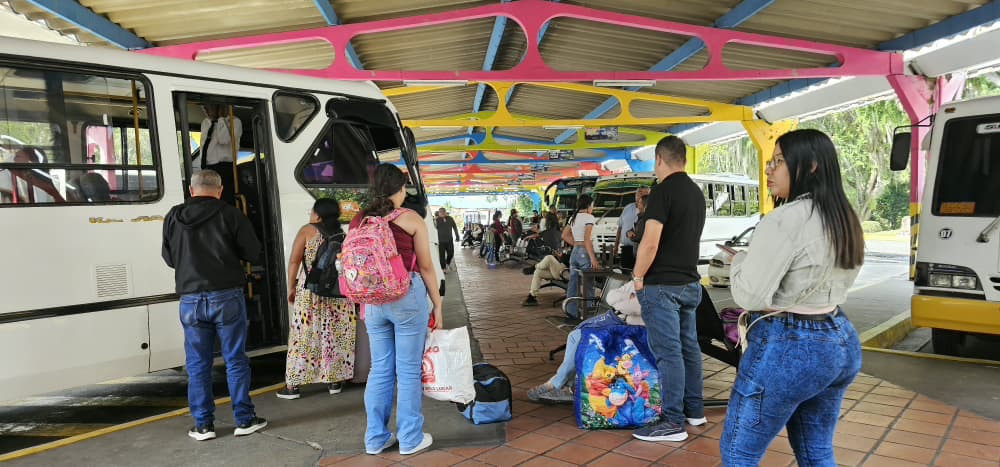 Diario Frontera, Frontera Digital,  Regionales, ,Mérida normaliza actividad comercial y operaciones en terminales de pasajeros