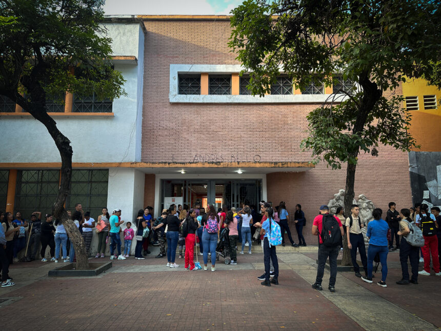 Diario Frontera, Frontera Digital,  Nacionales, ,Ordenaron un despliegue de seguridad policial por el reinicio de clases en Venezuela