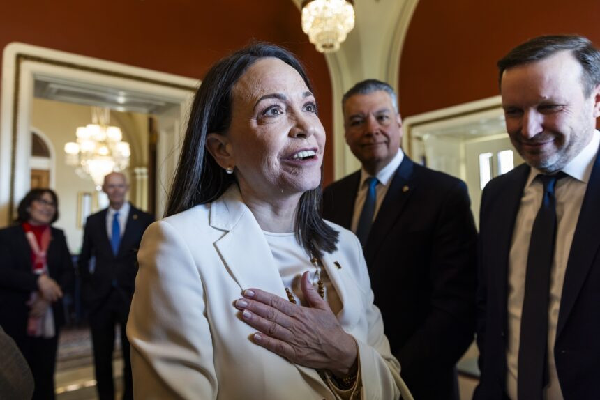 Diario Frontera, Frontera Digital,  Politica, ,María Corina Machado confirmó que le entregó a Trump la medalla del Nobel de la Paz