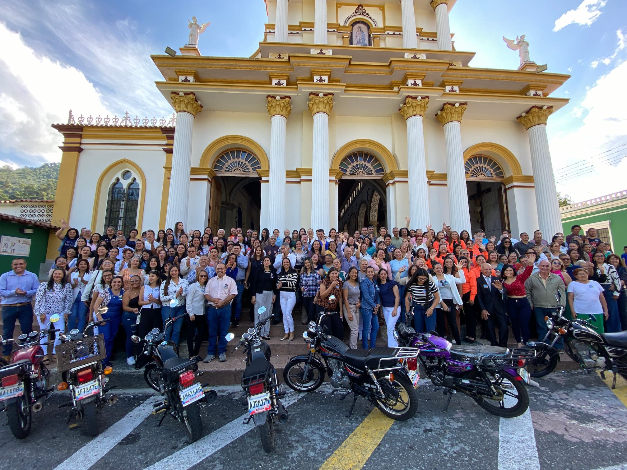 Diario Frontera, Frontera Digital,  Mocoties, ,Zea honra la labor docente con emotivo acto cívico y religioso en el Día del Maestro