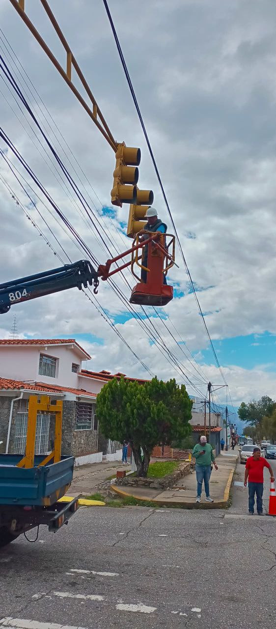 Diario Frontera, Frontera Digital,  Regionales, ,Equipo multidisciplinario de la Alcaldía de Mérida ejecuta plan de semaforización