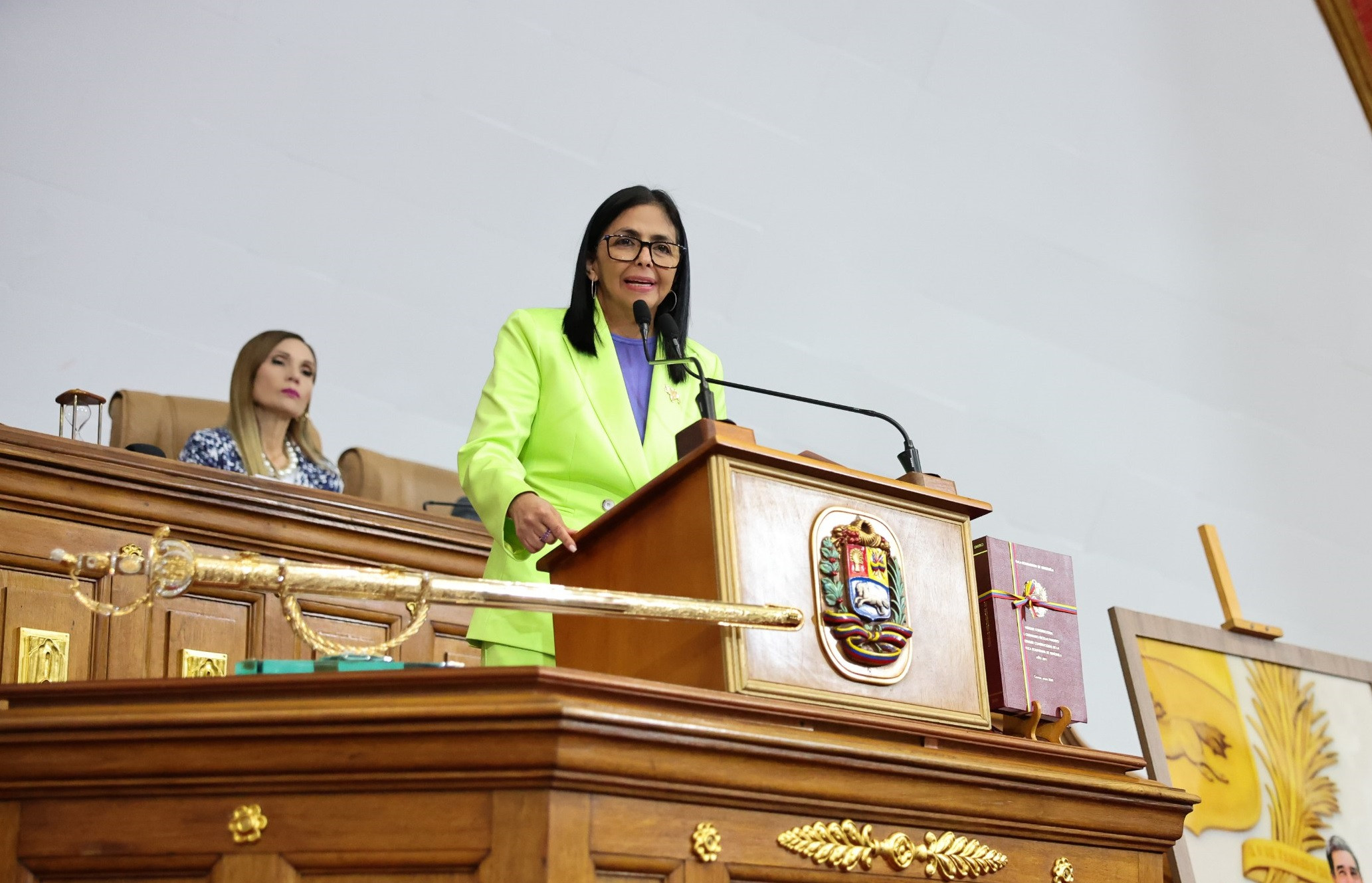 Diario Frontera, Frontera Digital,  Nacionales, ,Rodríguez: “Si me tocase como presidenta encargada ir a Washington lo haré de pie, no arrastrada”