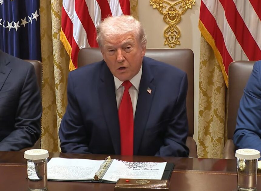 Diario Frontera, Frontera Digital,  Internacionales, ,Trump anunció que ordenó reabrir el espacio aéreo de Venezuela para vuelos comerciales