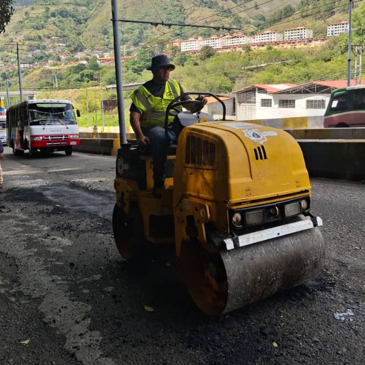 Diario Frontera, Frontera Digital,  Regionales, ,Alcalde Nelson Álvarez desplegó plan de bacheo especial 
en las principales avenidas de la ciudad de Mérida