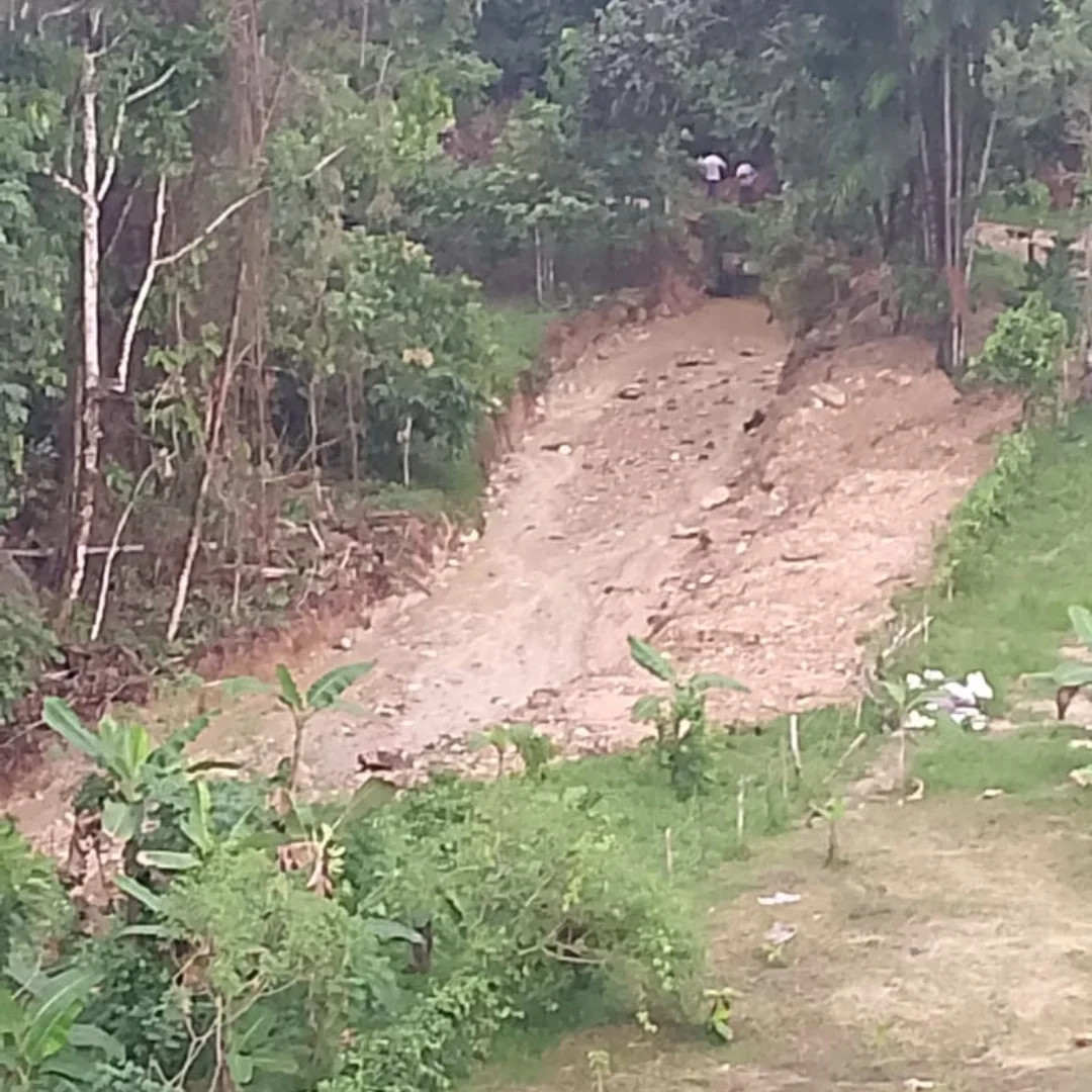 Diario Frontera, Frontera Digital,  El Vigía Panamericana, ,Luvias causaron deslaves en colinas de San Benito del municipio Alberto Adriani