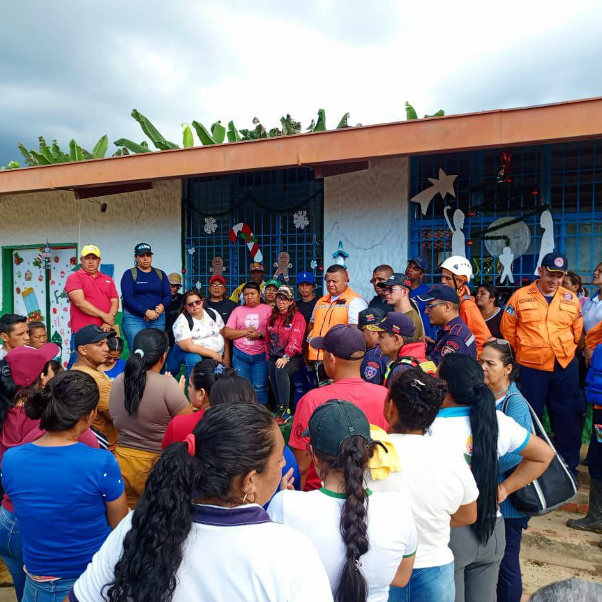 Diario Frontera, Frontera Digital,  Regionales, ,Gobernación de Mérida atiende a familias afectadas en Tulio Febres Cordero