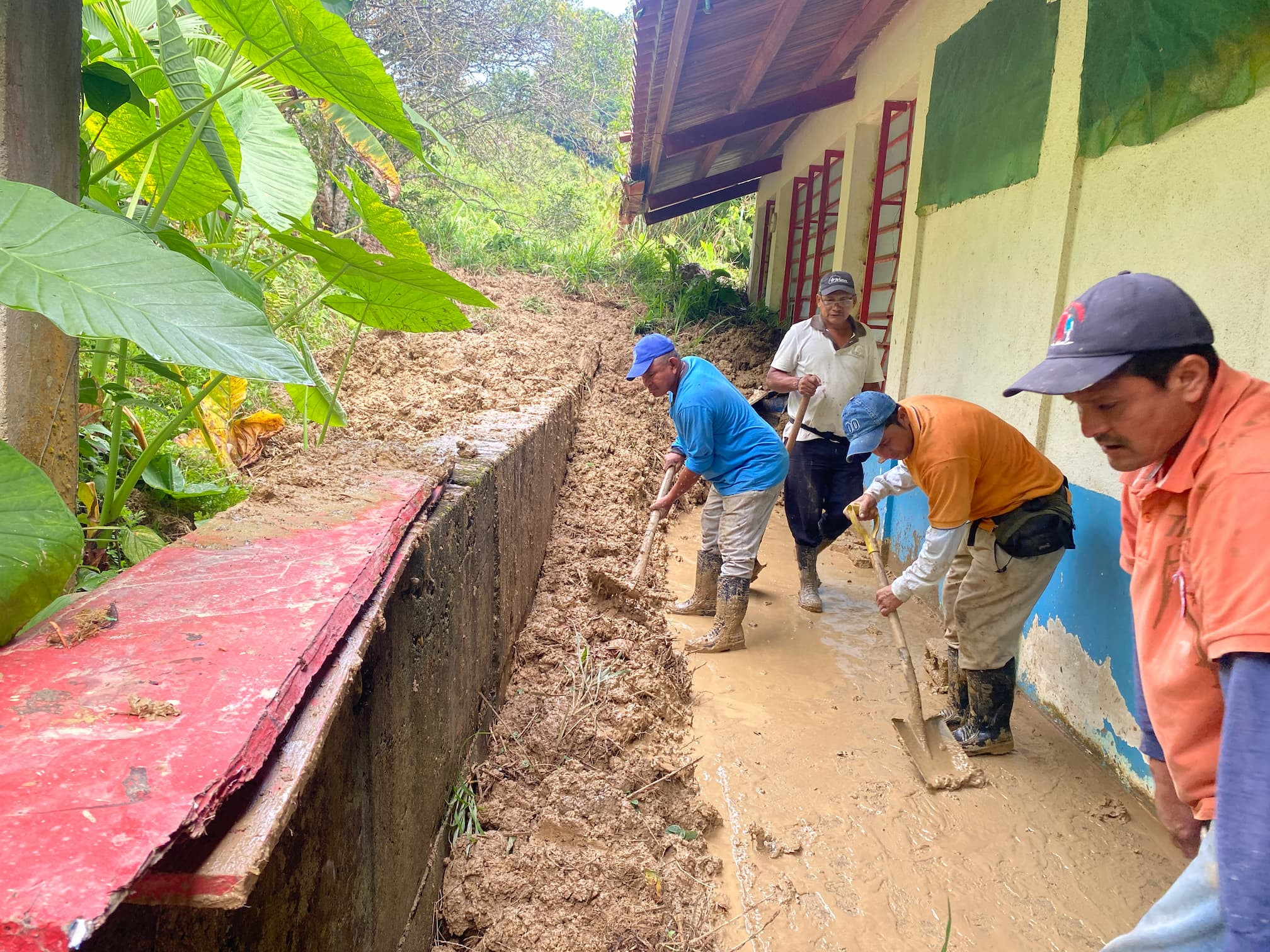Diario Frontera, Frontera Digital,  Mocoties, ,Alcaldía de Zea y autoridades educativas activan plan de emergencia en Escuela Bolivariana Santa Bárbara