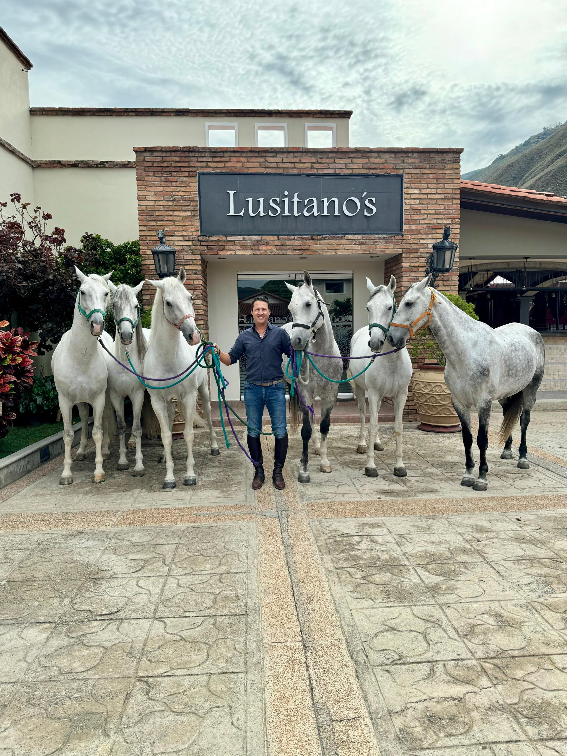 Diario Frontera, Frontera Digital,  Entretenimiento, ,Cierre de lujo en Lusitanos: toros y música con broche de oro