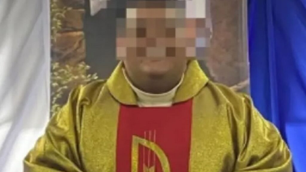 Diario Frontera, Frontera Digital,  Nacionales, ,Detuvieron a sacerdote de Punto Fijo por abusar sexualmente de una niña