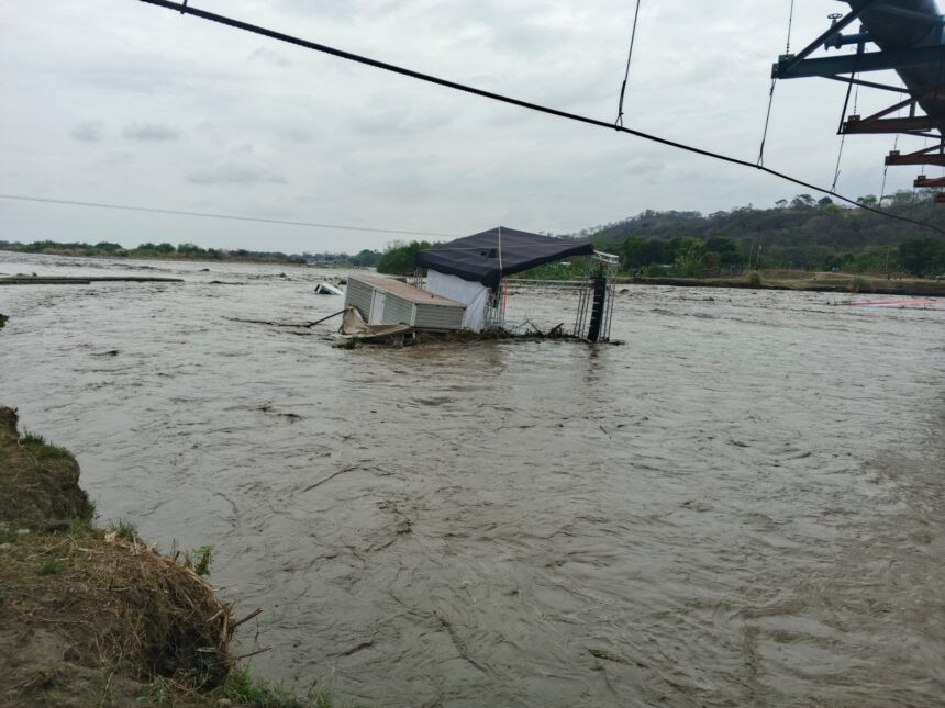 Diario Frontera, Frontera Digital,  Nacionales, ,Rescataron a cinco personas tras crecida del río Guanare en Portuguesa