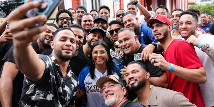Diario Frontera, Frontera Digital,  Nacionales, ,Delcy Rodríguez recibe a los campeones de la Serie de las Américas en Miraflores