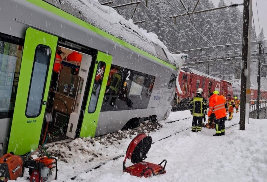 Diario Frontera, Frontera Digital,  Internacionales, ,Descarrilamiento de tren en Suiza por una avalancha dejó cinco heridos