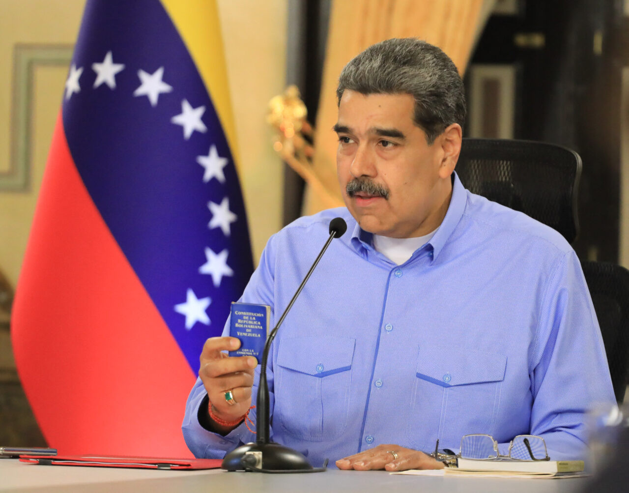 Diario Frontera, Frontera Digital,  Internacionales, ,Maduro es acusado de vender pasaportes diplomáticos a narcotraficantes, según diario mexicano