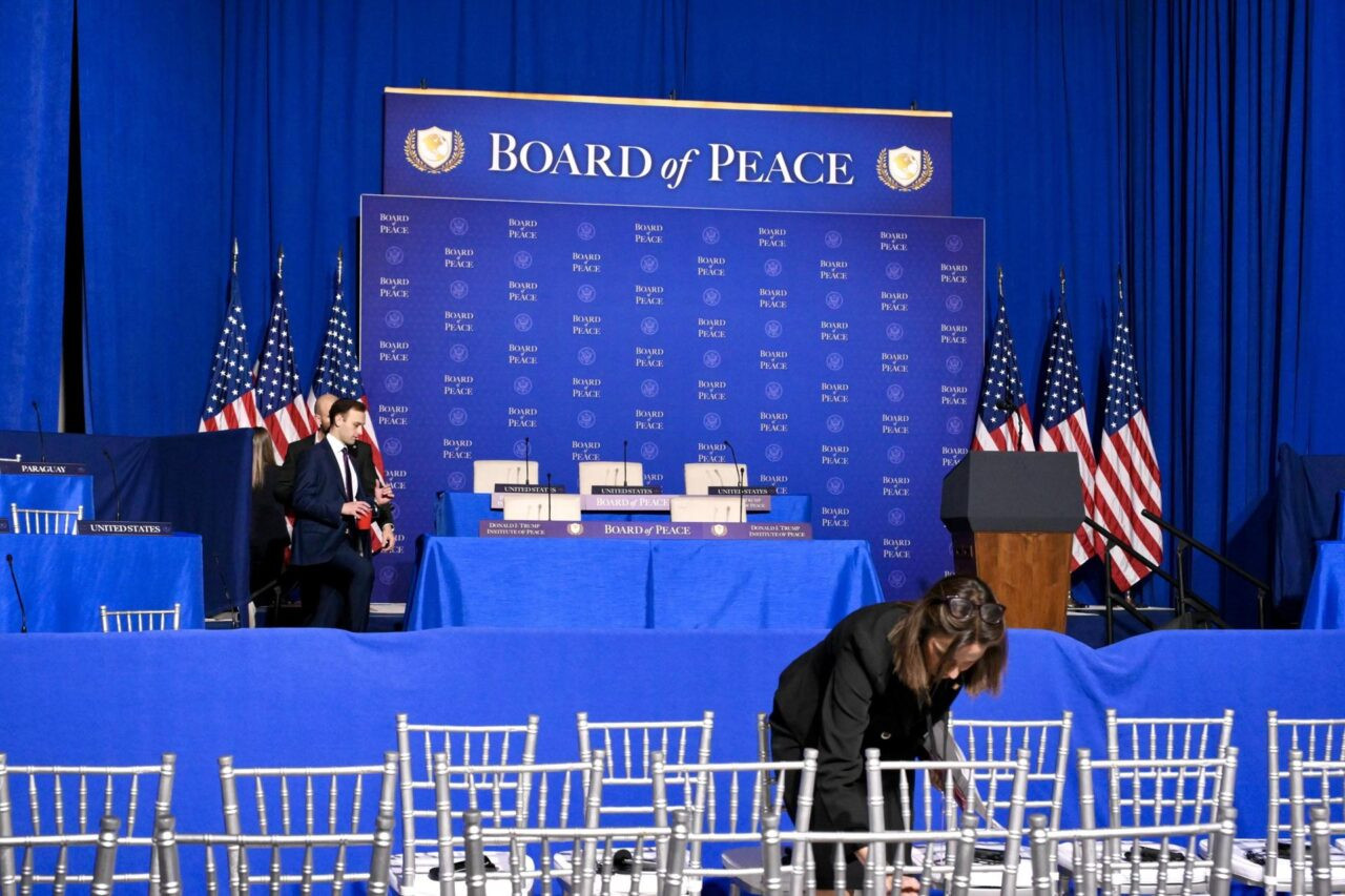 Diario Frontera, Frontera Digital,  Internacionales, ,Trump recibe a representantes de más de 40 países en primera reunión de su Junta de Pa