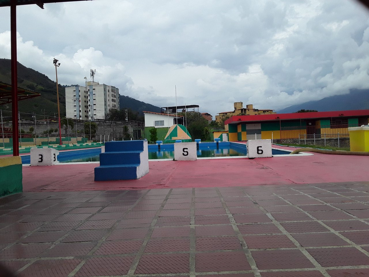 Diario Frontera, Frontera Digital,  Sucesos, ,Fallece septuagenario tras presunto infarto mientras entrenaba en el Polideportivo Ítalo de Filippis