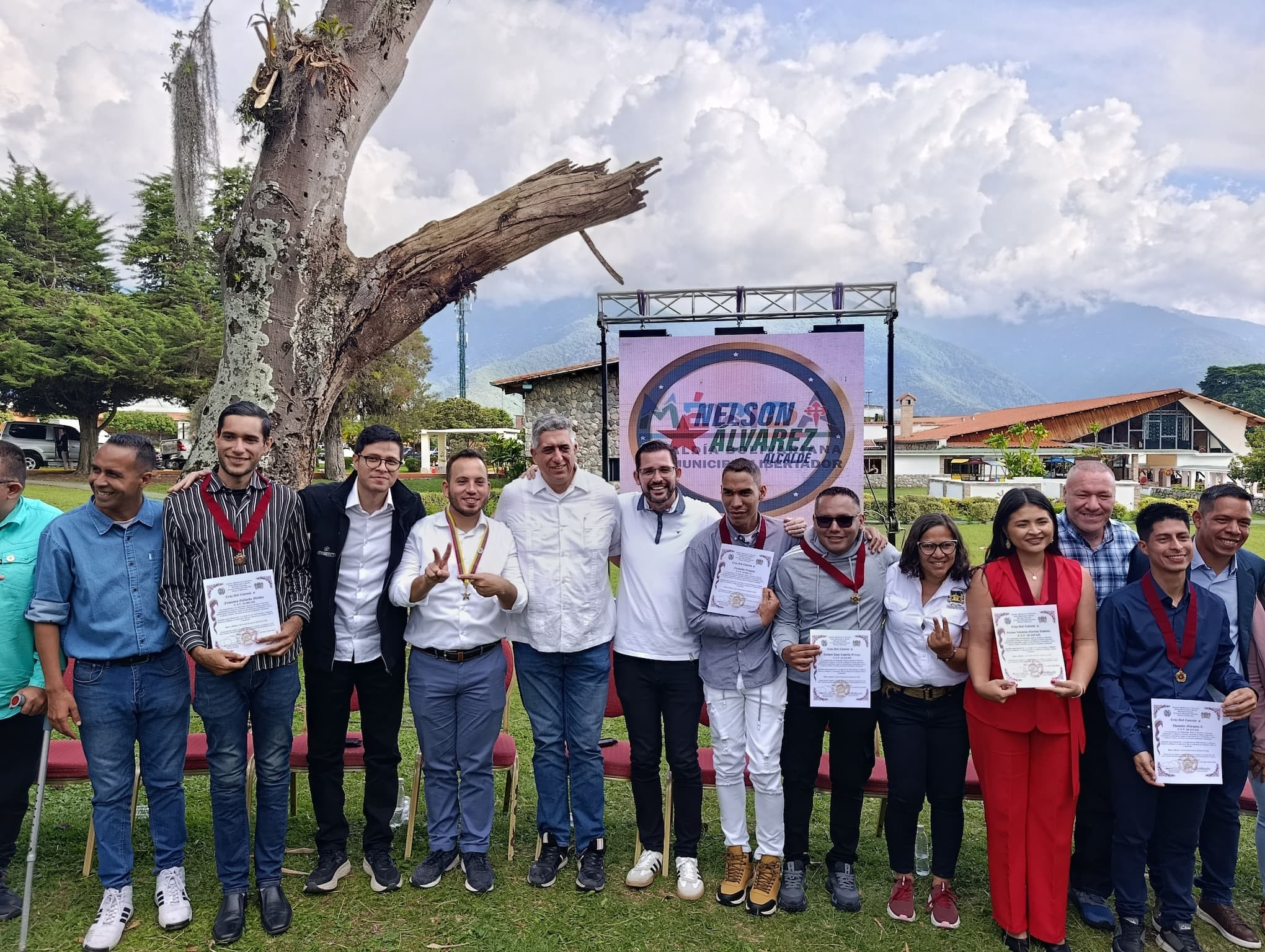 Diario Frontera, Frontera Digital,  Regionales, ,Juventud merideña fue condecorada durante sesión especial del Concejo Libertador