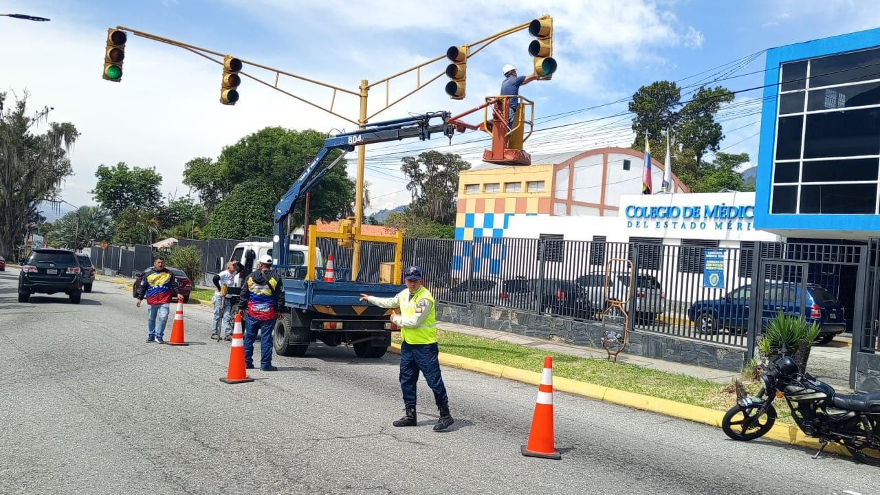 Diario Frontera, Frontera Digital,  Regionales, ,Alcalde Nelson Álvarez recupera Sistema de Semaforización