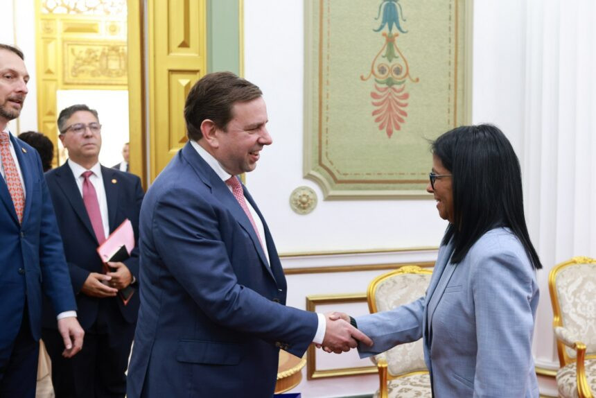 Diario Frontera, Frontera Digital,  Nacionales, ,Delcy Rodríguez se reunió con directivos de Shell para evaluar proyectos de gas en Venezuela