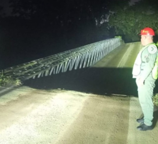 Diario Frontera, Frontera Digital,  Regionales, El Vigía Panamericana, ,Las autoridades hicieron un llamado urgente a los conductores y transportistas a abstenerse de transitar hacia este sector, recomendando el uso de vías alternas mientras se establece un plan de contingencia para la rehabilitación del paso,Colapsa el Puente Guaruríes en la Troncal 001 por fuertes lluvias