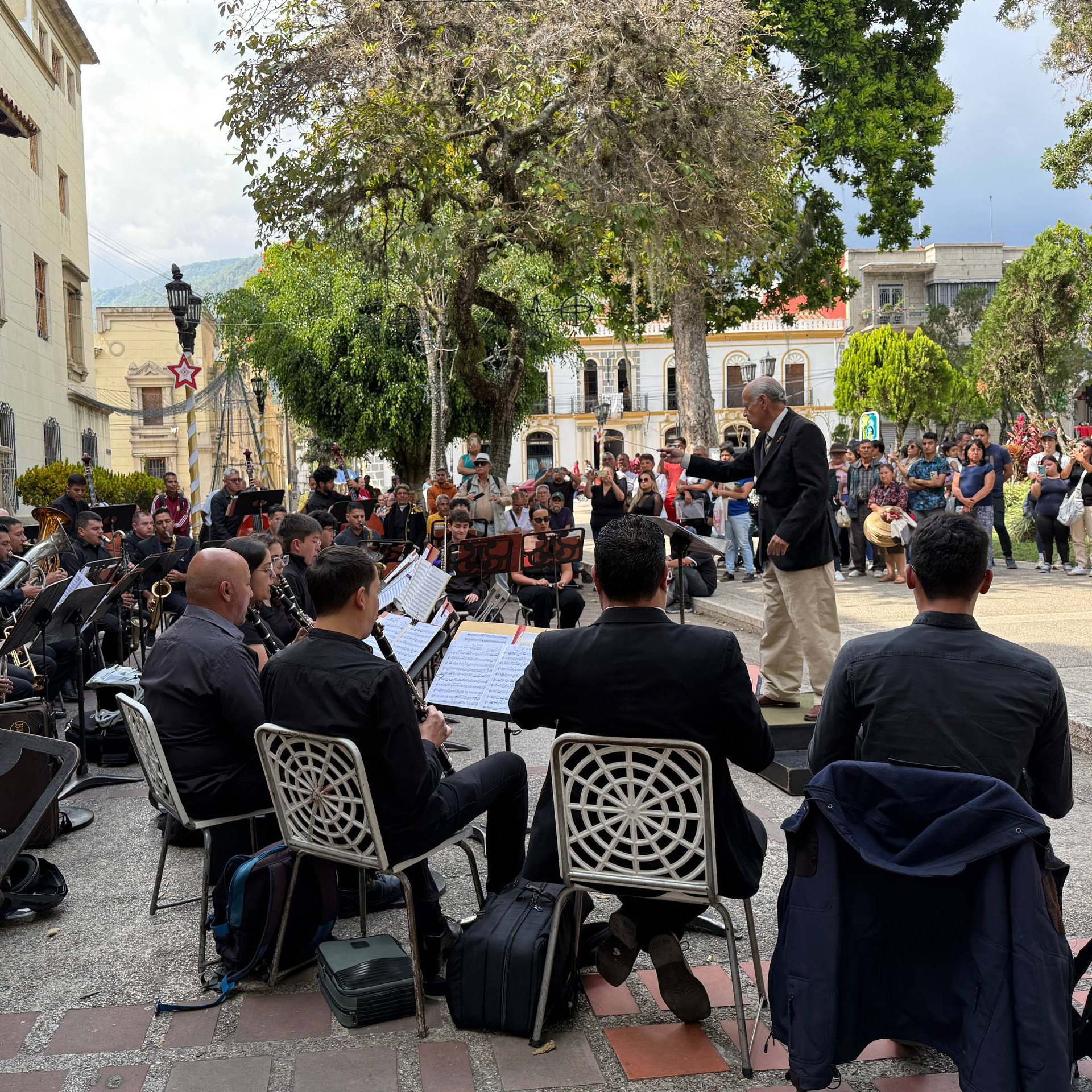Diario Frontera, Frontera Digital,  Regionales, ,Banda Sinfónica de Mérida engalanó la plaza Bolívar con concierto