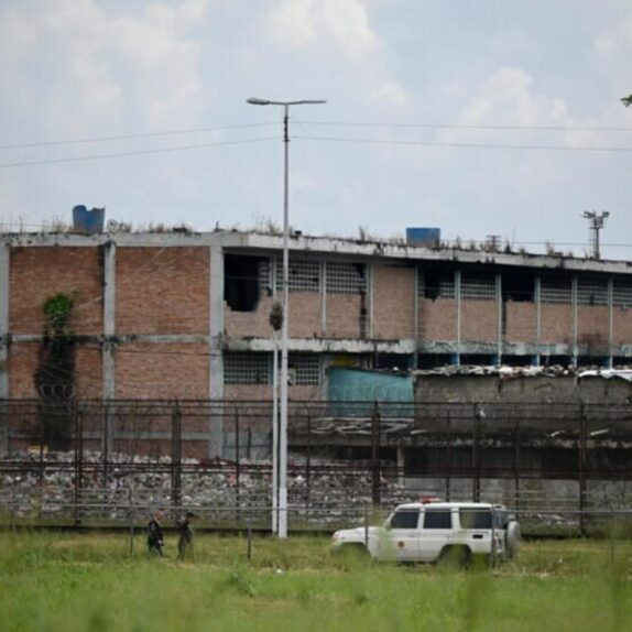 Diario Frontera, Frontera Digital,  Nacionales, ,Familiares reportaron que más de 300 presos de Tocuyito iniciaron una huelga de hambre