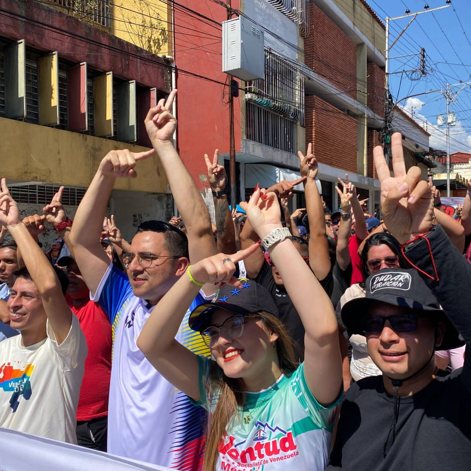 Diario Frontera, Frontera Digital,  Regionales, ,Más de 12.000 jóvenes marchan por la paz y la unidad nacional