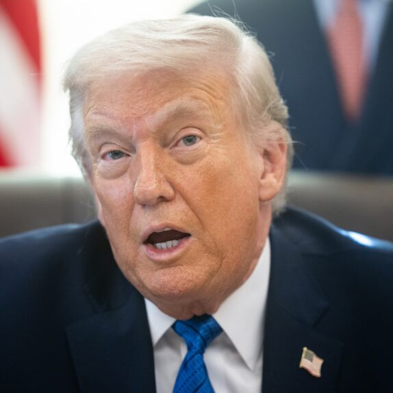 Diario Frontera, Frontera Digital,  Internacionales, ,Trump sugiere «juntar» al chavismo y a la oposición para la transición en Venezuela