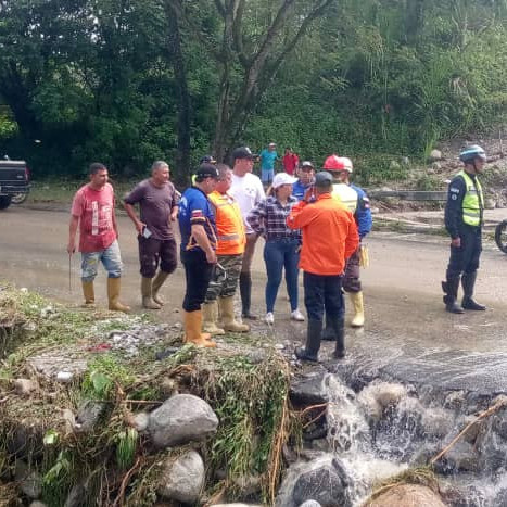 Diario Frontera, Frontera Digital,  El Vigía Panamericana, ,Quebrada Blanca se desbordó y paralizó el tránsito en la Panamericana