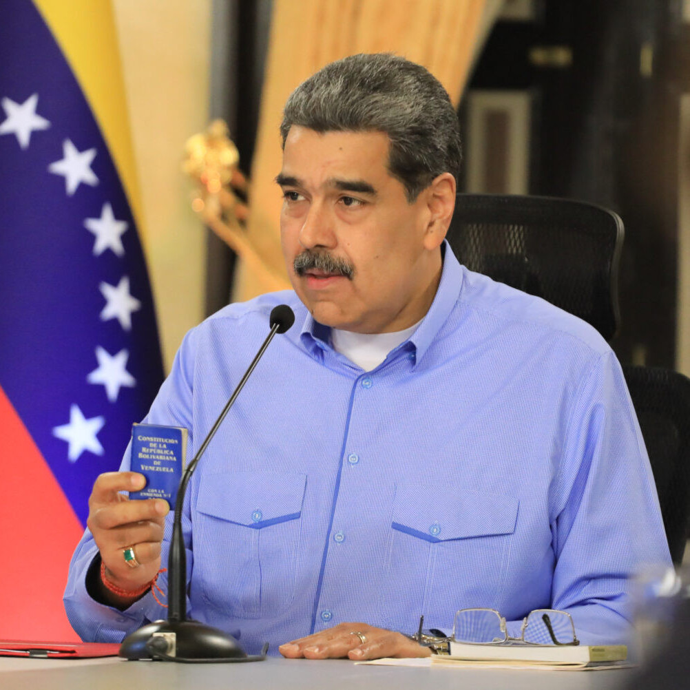 Diario Frontera, Frontera Digital,  Internacionales, ,Maduro es acusado de vender pasaportes diplomáticos a narcotraficantes, según diario mexicano