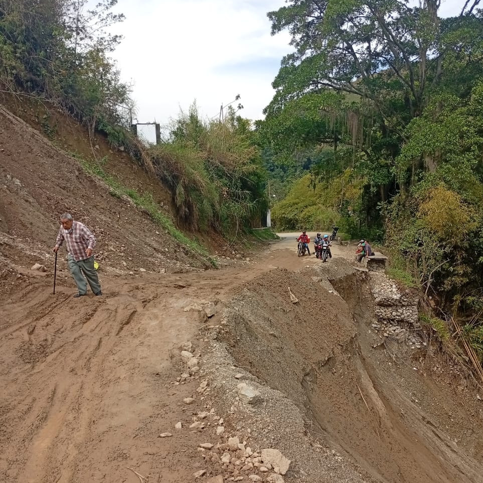 Diario Frontera, Frontera Digital,  Regionales, ,A 8 meses de la emergencia climática, vía principal del sector el cafetal sigue prácticamente intransitable