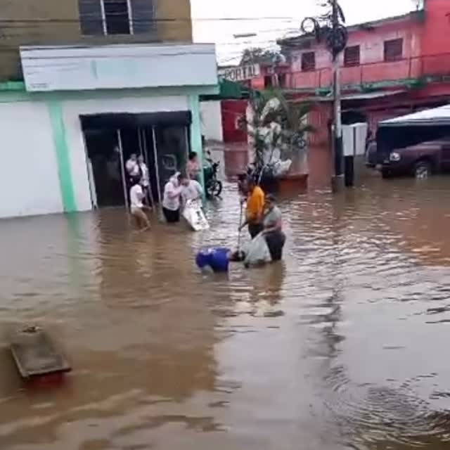 Diario Frontera, Frontera Digital,  Regionales, ,Inundada la población de Arapuey, municipio Julio Cesar Salas de Mérida