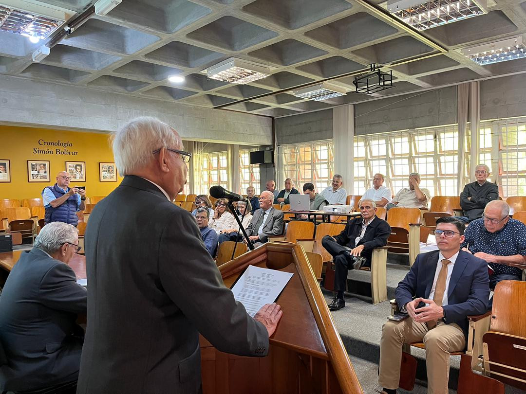 Diario Frontera, Frontera Digital,  Regionales, ,En la Cátedra Simón Bolívar de la Facultad de Humanidades y Educación de la ULA estuvo la Tertulia de los Martes con la presencia de la Apula. Foto: Prensa Apula,Académicos analizaron perspectivas políticas y económicas 
tras los acontecimientos del 3 de enero