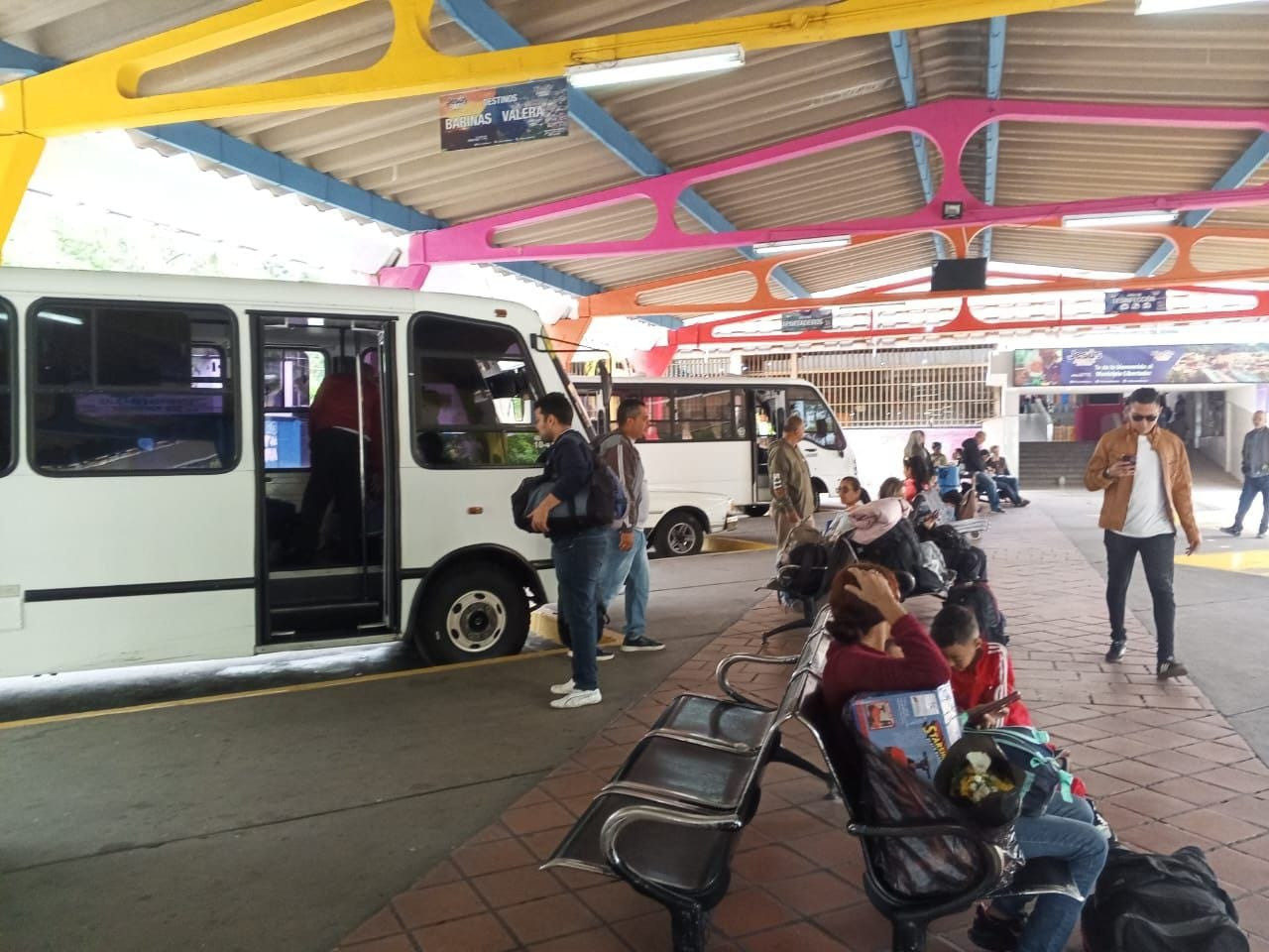 Diario Frontera, Frontera Digital,  Regionales, ,Franklin Marquina, director del recinto municipal, informó que tanto el personal administrativo y operativo como las empresas de transporte y comerciantes que hacen vida en el terminal trabajarán de manera conjunta para garantizar un servicio de calida,Instalaciones de la Terminal "José Antonio Paredes" 
estarán 100 % operativas