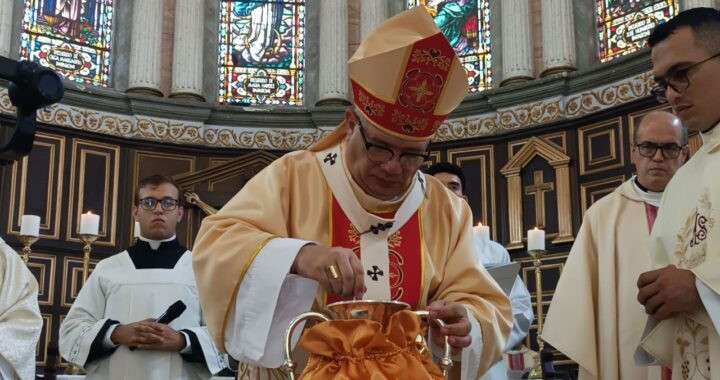 Diario Frontera, Frontera Digital,  Regionales, ,Arquidiócesis de Mérida celebró misa crismal con llamado a la unidad y la misión pastoral