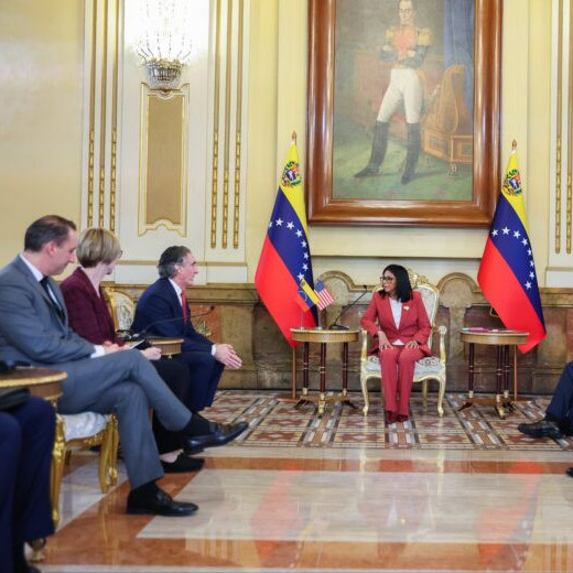 Diario Frontera, Frontera Digital,  Nacionales, ,Delcy Rodríguez y Doug Burgum discuten inversión extranjera en el sector minero