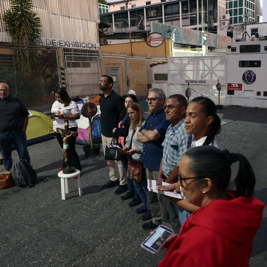 Diario Frontera, Frontera Digital,  Nacionales, ,Familiares de presos políticos piden a Delcy Rodríguez y a la encargada de Negocios de EE UU visitar Zona 7